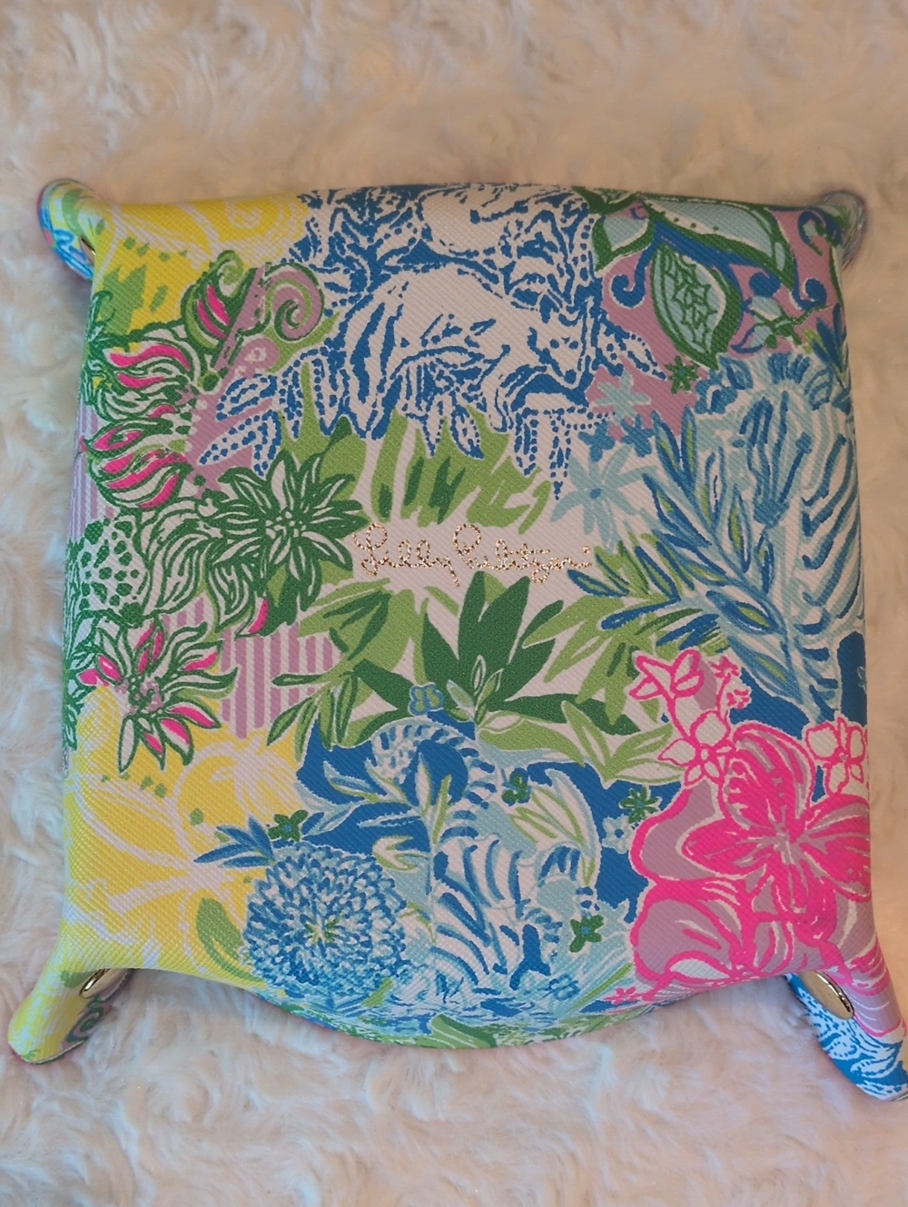 Lilly Pulitzer Snap Catch-all Trinket Tray - Picture 3 of 8